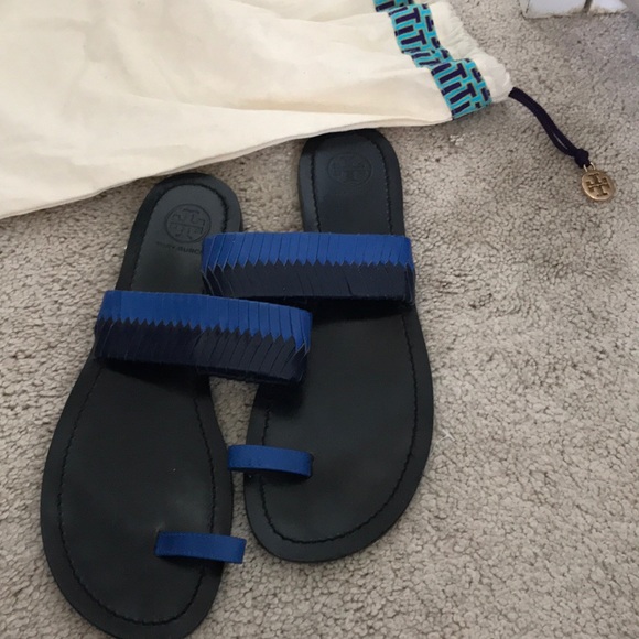 Tory Burch leather Sandals - Picture 2 of 3